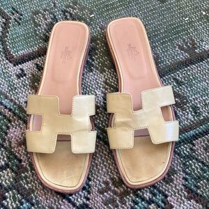 Hermés Oran Sandals